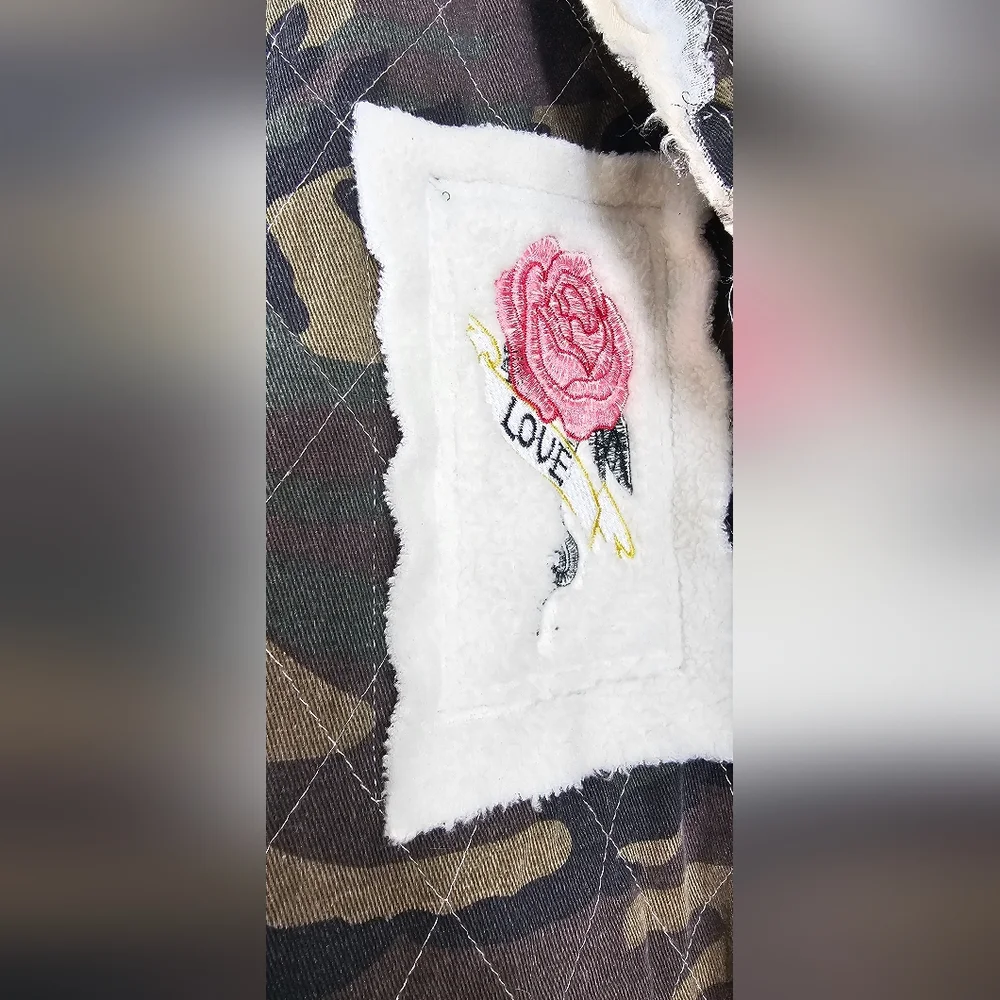 New POL Camo Jacket with Patchwork and Crystal Heart Details Size Large - Picture 7 of 10